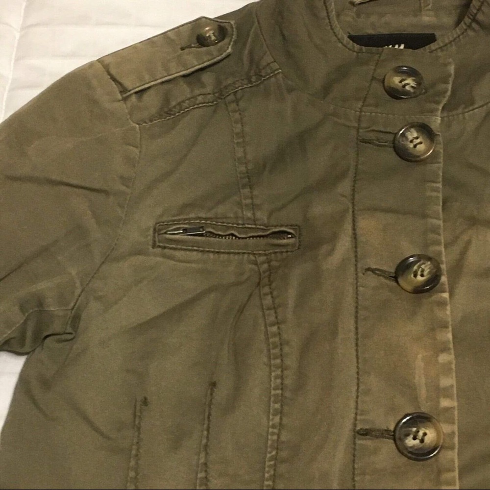 H&M light weight Jacket size (4) - Picture 4 of 7